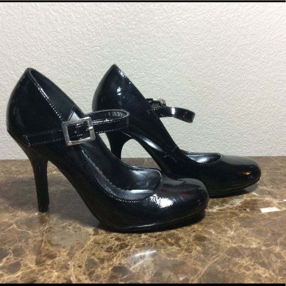 Classified Shoes - Classified Mary Jane Single Strap Black Pump